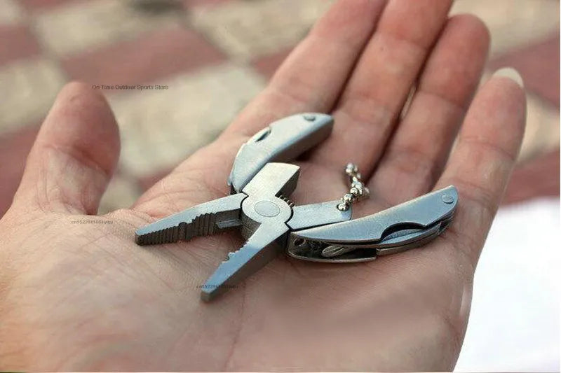 Portable Multifunction Folding Plier,Stainless Steel Foldaway Knife Keychain Screwdriver,Camping Survival EDC Tools Travel Kits