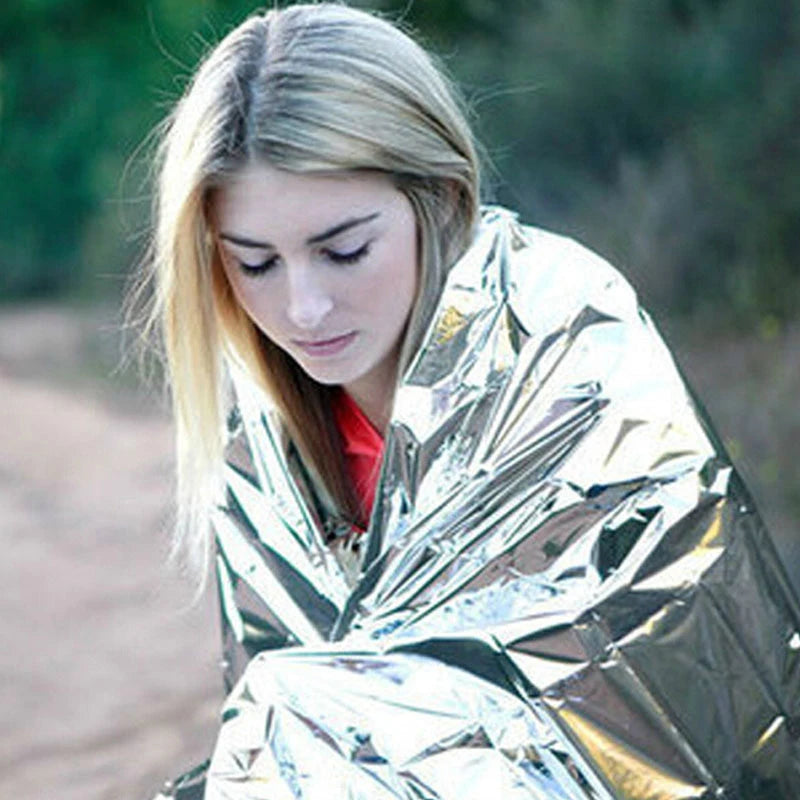 4pcs Emergency Blanket Outdoor Survive First Aid Rescue Kit Windproof Waterproof Foil Thermal Blanket For Camping