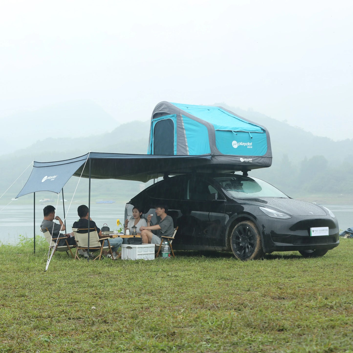 2-3 Person Inflatable Soft Cover Roof Top Tent SUV Camping Rooftop Tent For Car