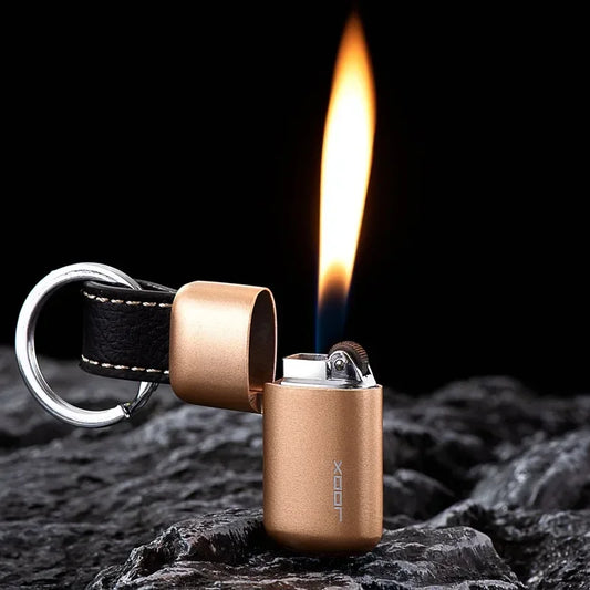 Metal Keychain Grinding Wheel Ignition Inflatable Lighter Portable Butane Gas Open Flame Lighter Smoking Accessories Gift Tool