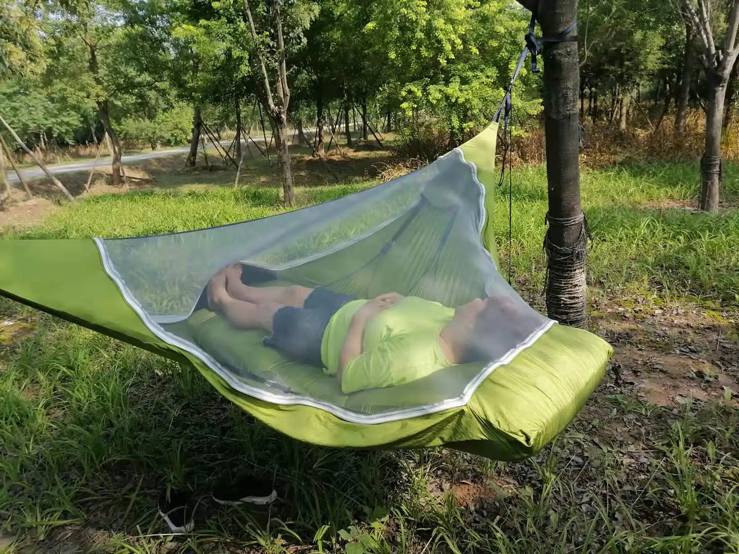 Outdoor Camping Hanging Hammock Multi-person Swing Anti-tear with Mosquito Net Flat Lay Hammocks Climbing Station Sleeping Bag